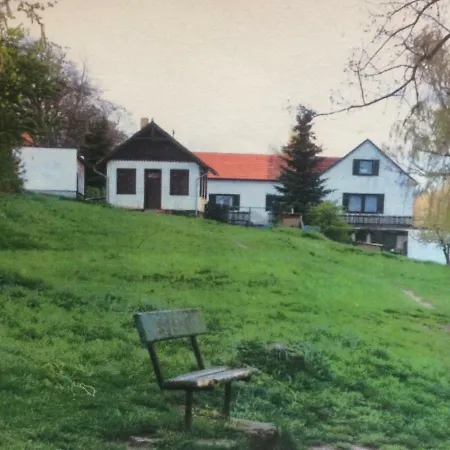 度假居 Lake House Near Prague *