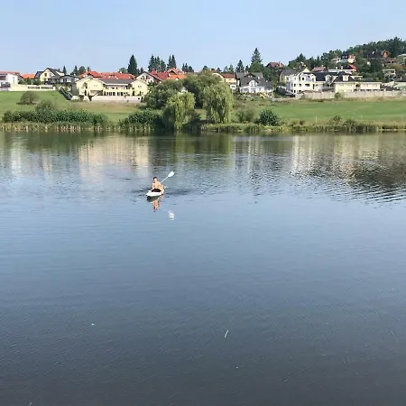 度假居 Lake House Near Prague